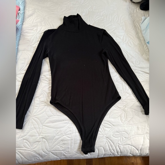 SHEIN Black Long Sleeve Bodysuit - Picture 1 of 2